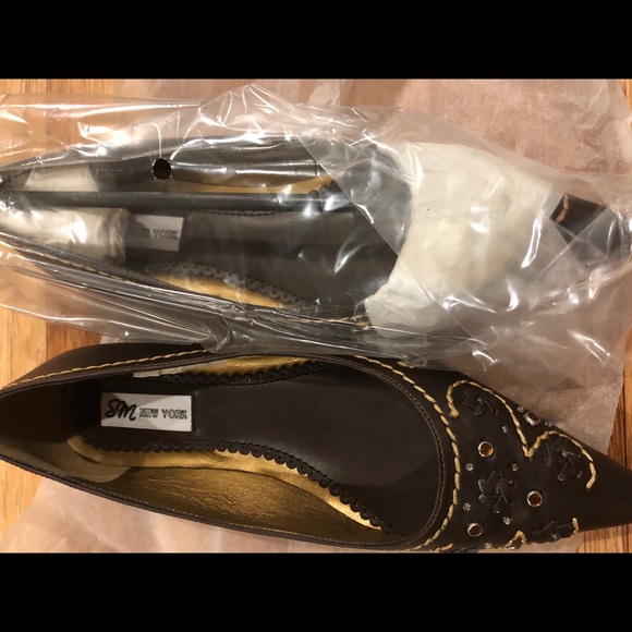 Flats - Picture 2 of 3